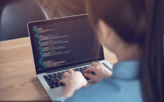 伊犁哈萨克 api php源码,下载的php源码怎么运行呢？